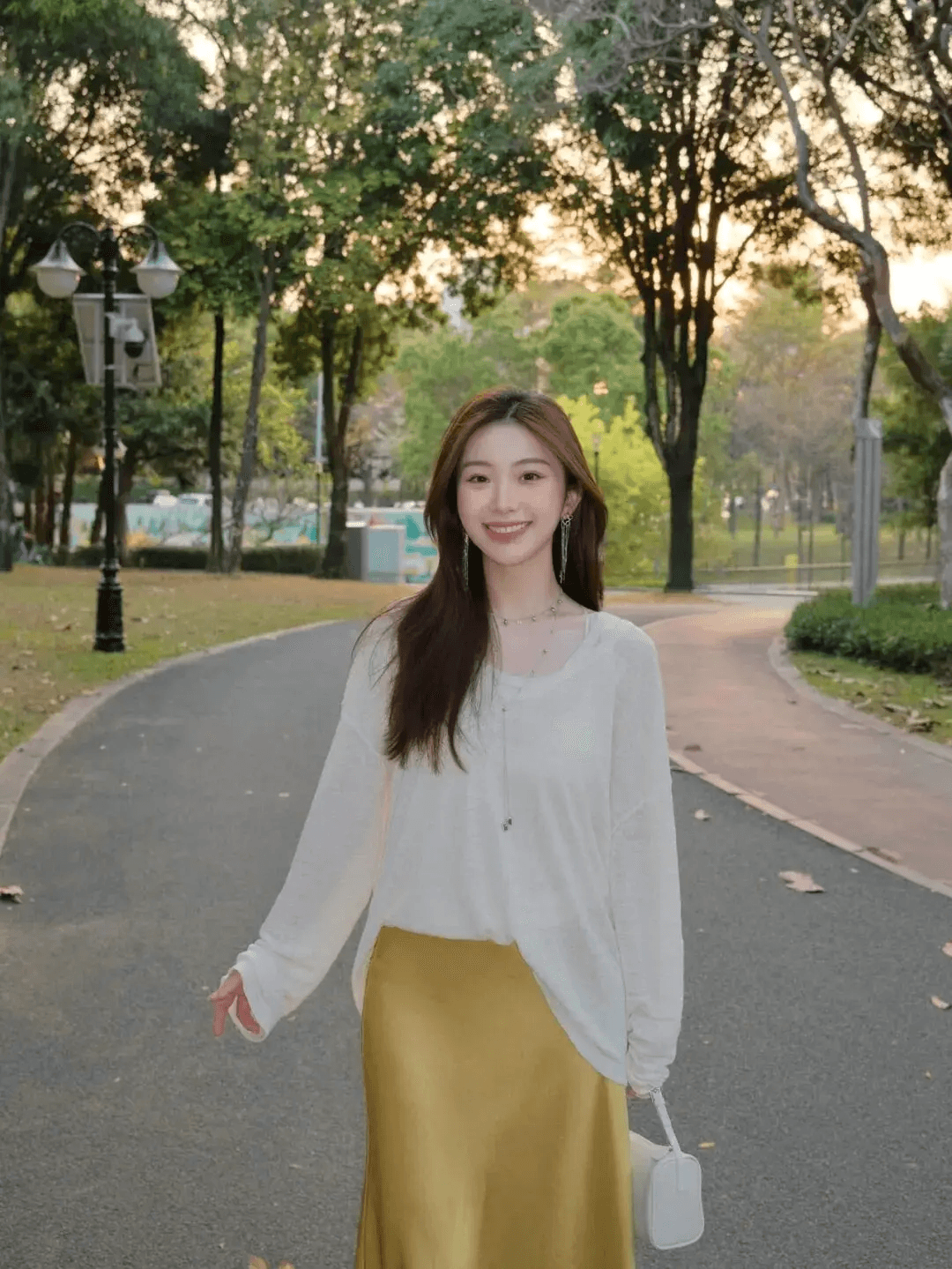 Bag Hand Front Smile